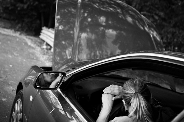 Prayer_car_BW